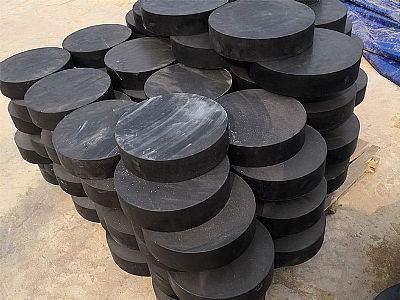 大化县板式橡胶支座由若干层橡胶片与薄钢板经加压硫化